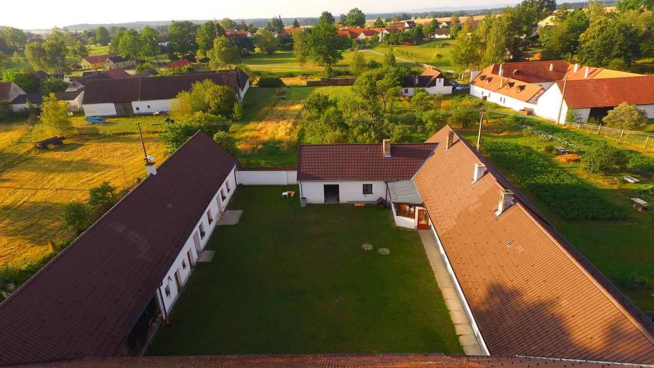 Safar Residence Hrachoviste Extérieur photo